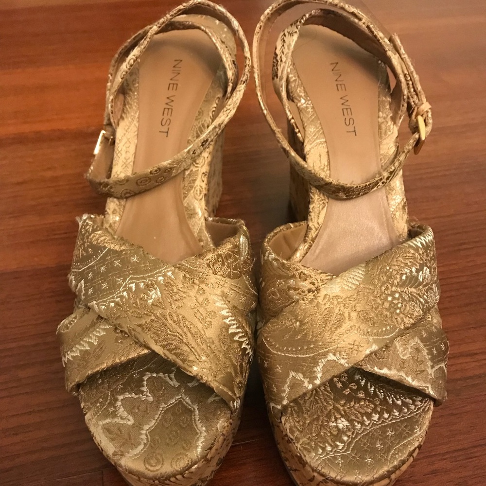 Nine West Ranikar Gold Platform - Picture 4 of 8